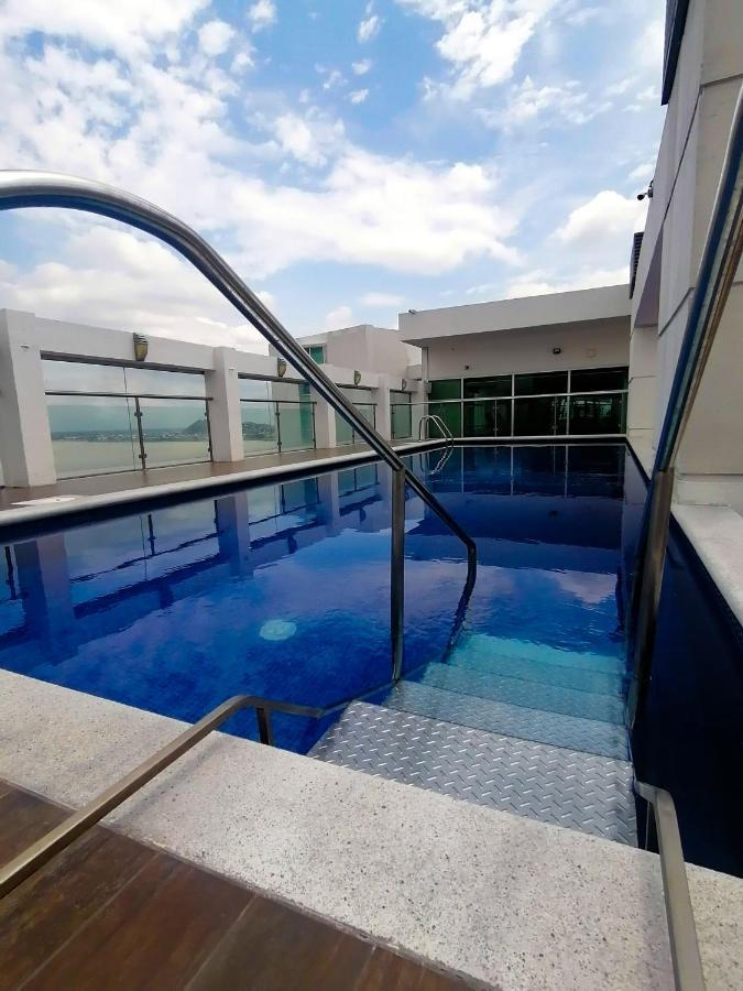 Luxury Suites River Front Guayaquil Exterior photo
